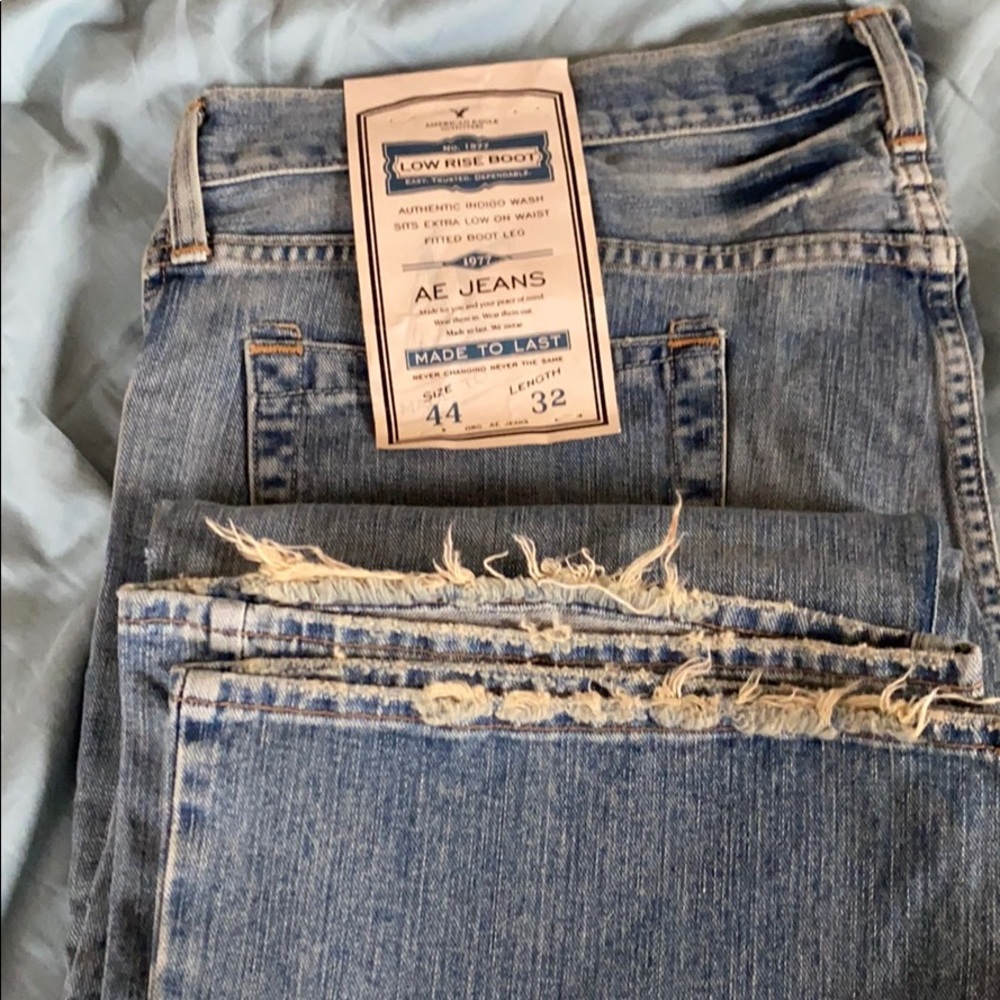 American Eagle low rise boot cut jeans